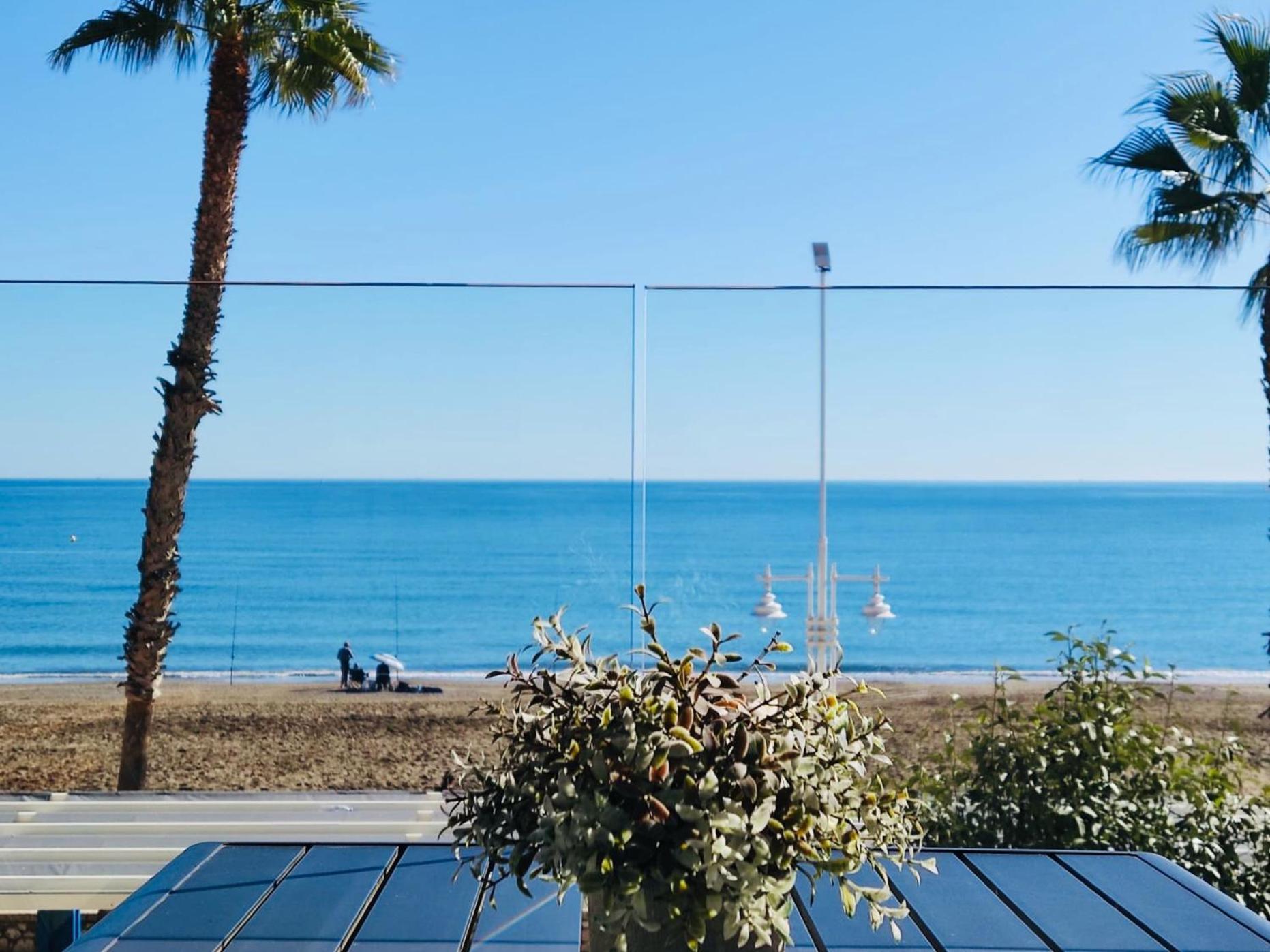Apartamento Gran vivienda de lujo frente al mar Málaga Exterior foto